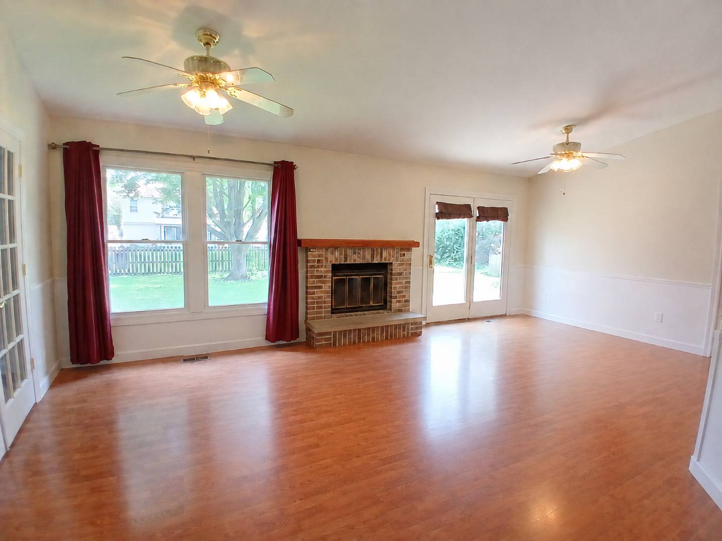 1010 Fox Run LN, Algonquin, IL 60102
