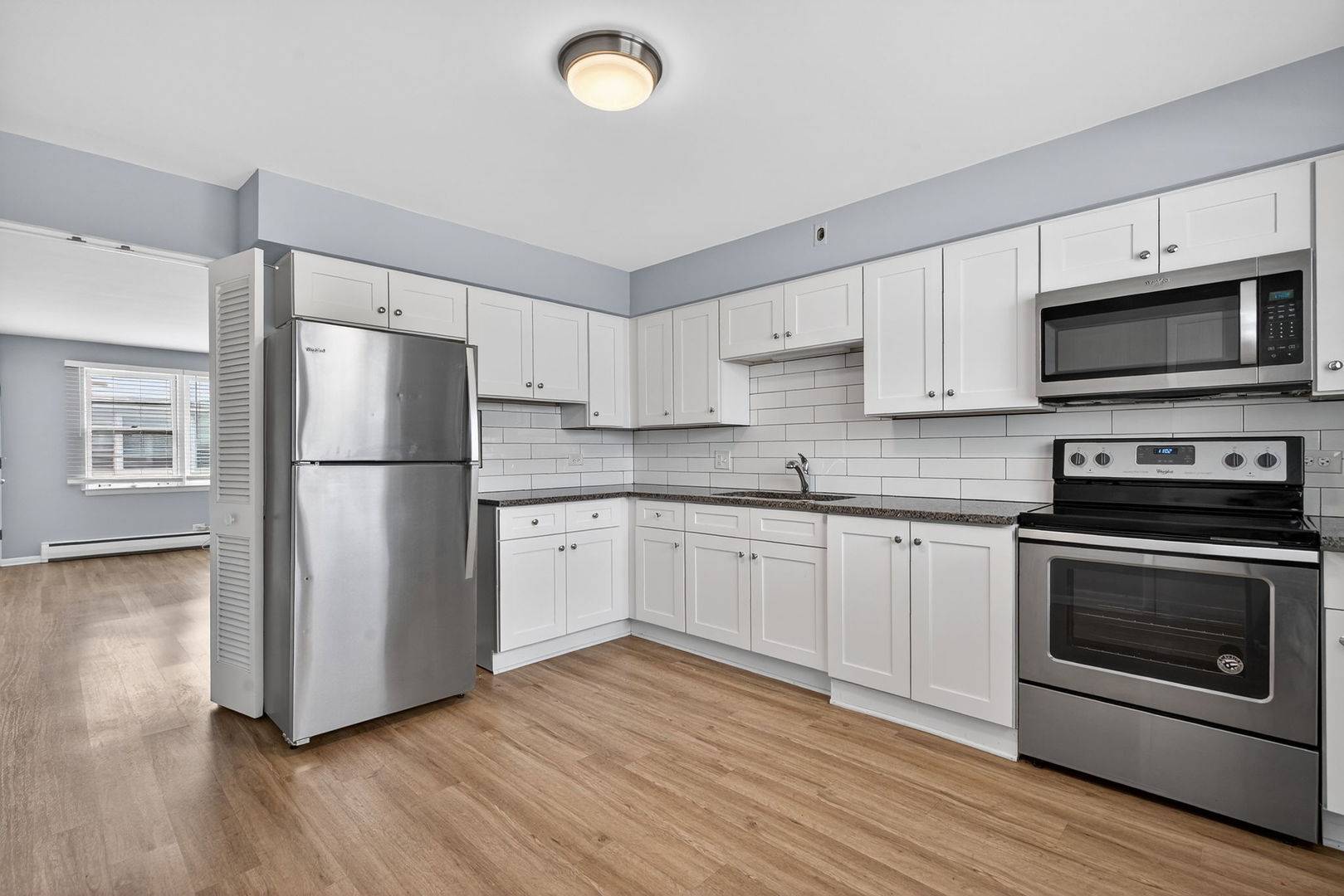34 S Kensington AVE #05, La Grange, IL 60525