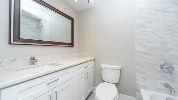 1030 N STATE ST #38M, Chicago, IL 60610