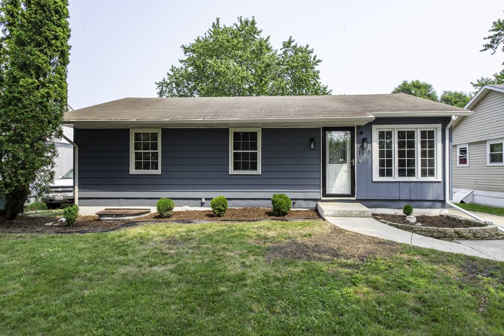 1915 Joppa AVE, Zion, IL 60099