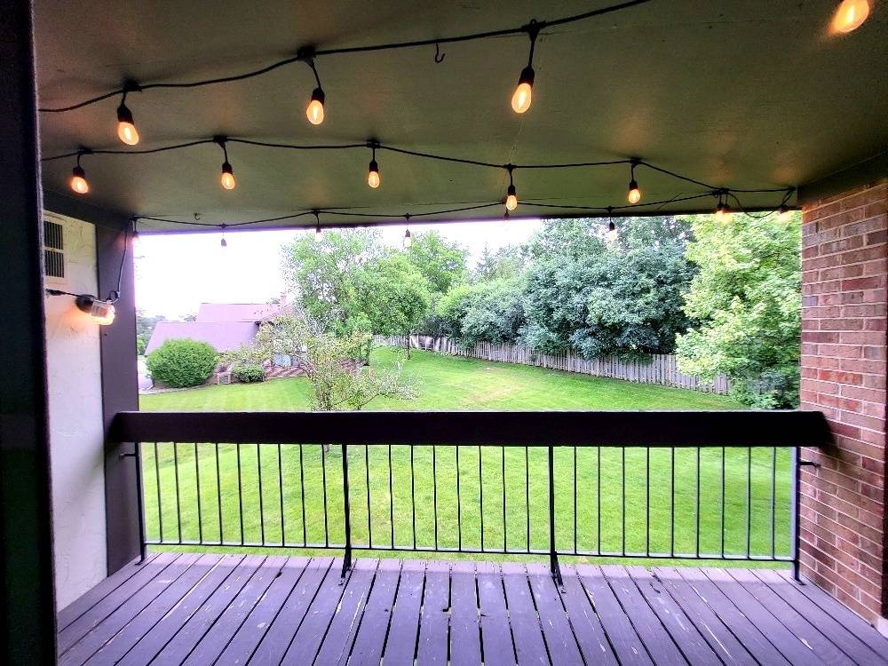 5843 Doe CIR #1, Westmont, IL 60559