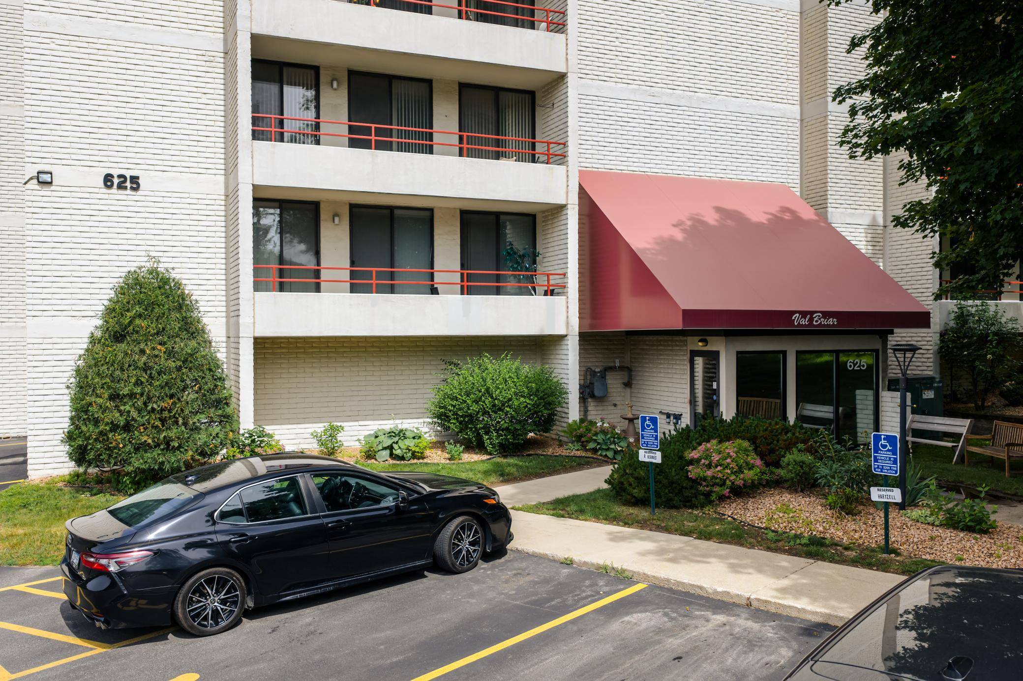 625 19th ST NW #300, Rochester, MN 55901