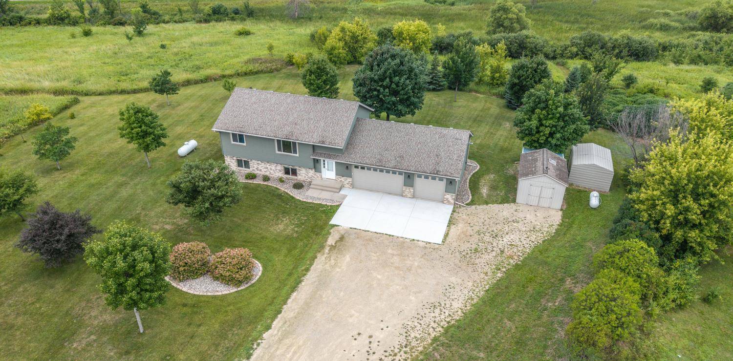 11100 Dupont CT, Elko New Market, MN 55020