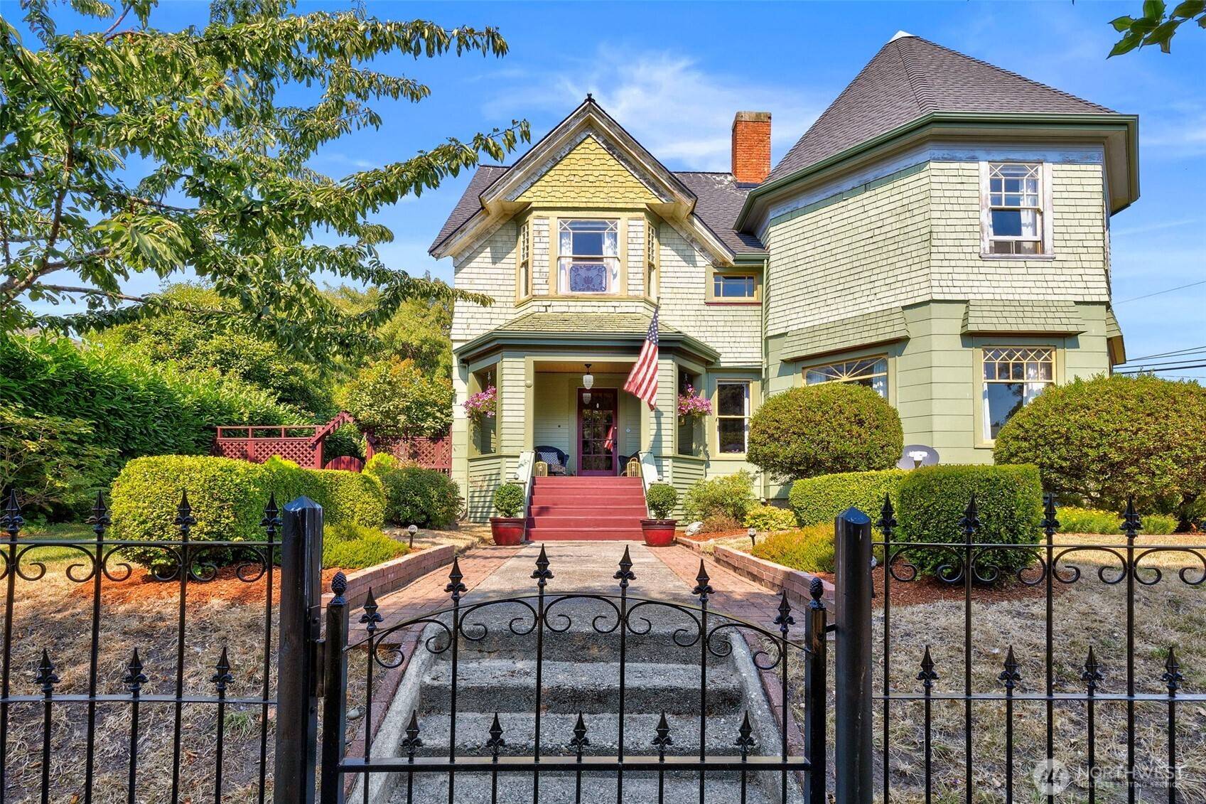 415 Harrison ST, Port Townsend, WA 98368