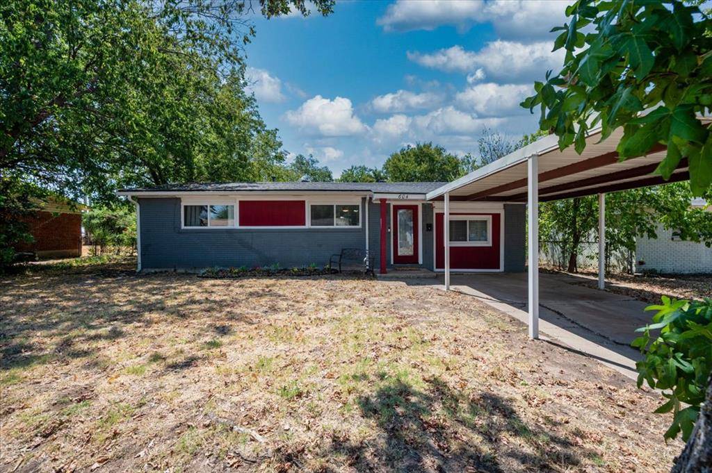 604 SW 14th ST, Moore, OK 73160