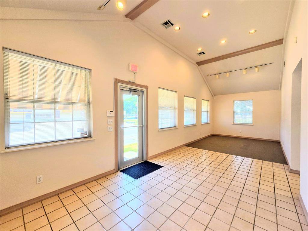 318 W Highland ST, Shawnee, OK 74801