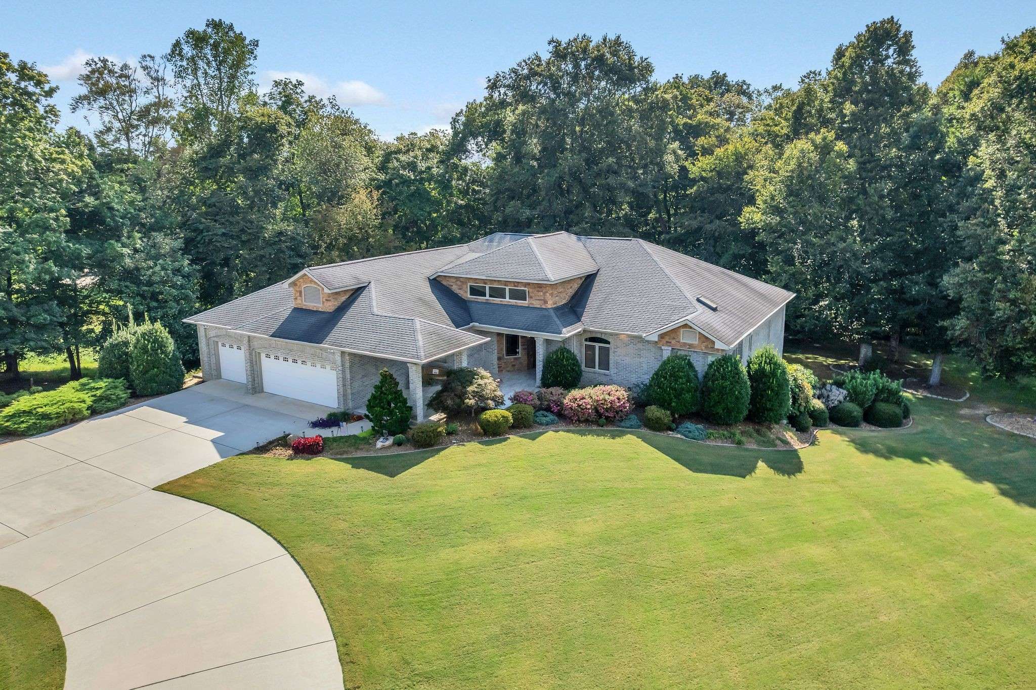 2124 Boswell Rd, Winchester, TN 37398