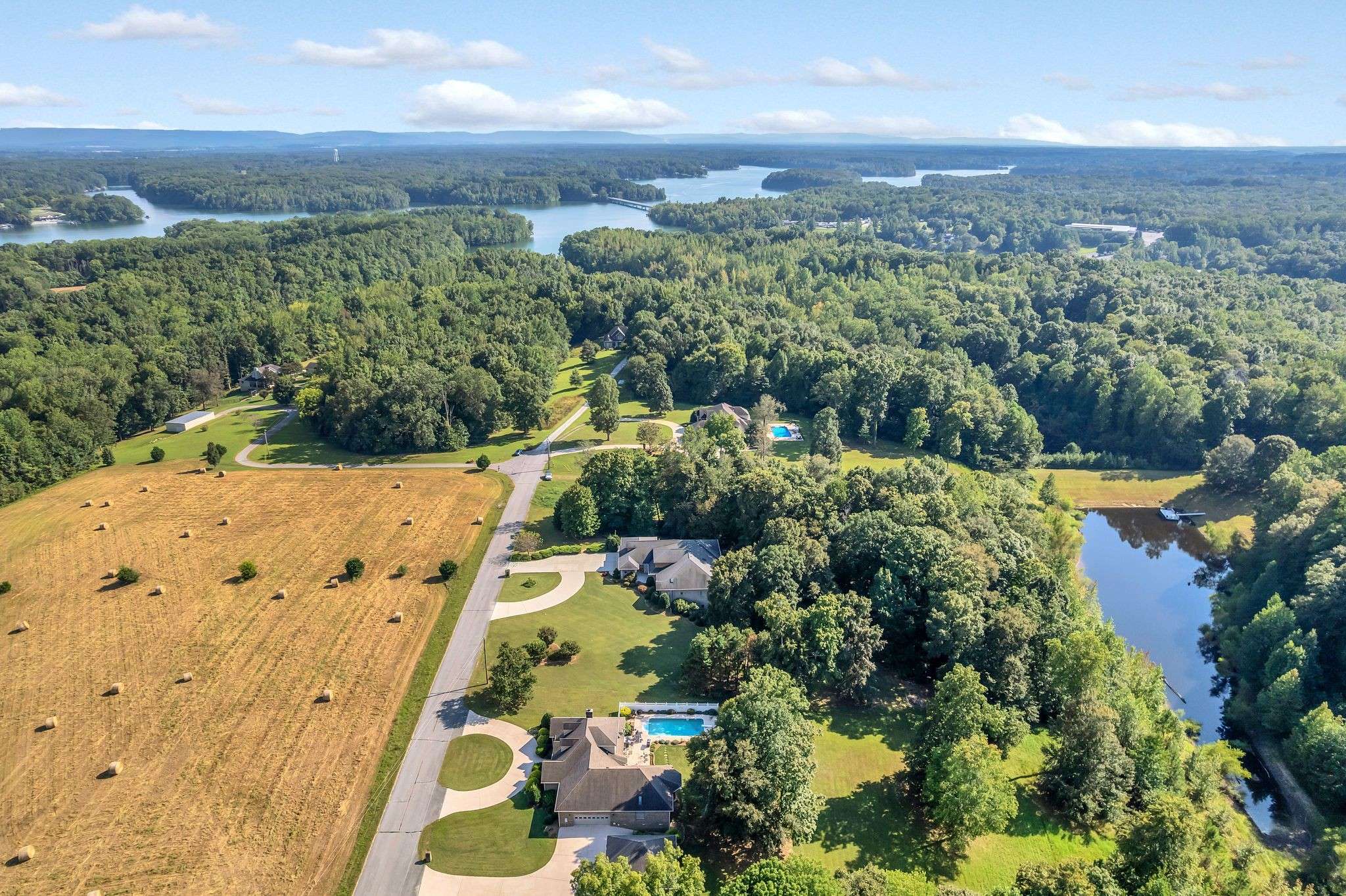 2124 Boswell Rd, Winchester, TN 37398