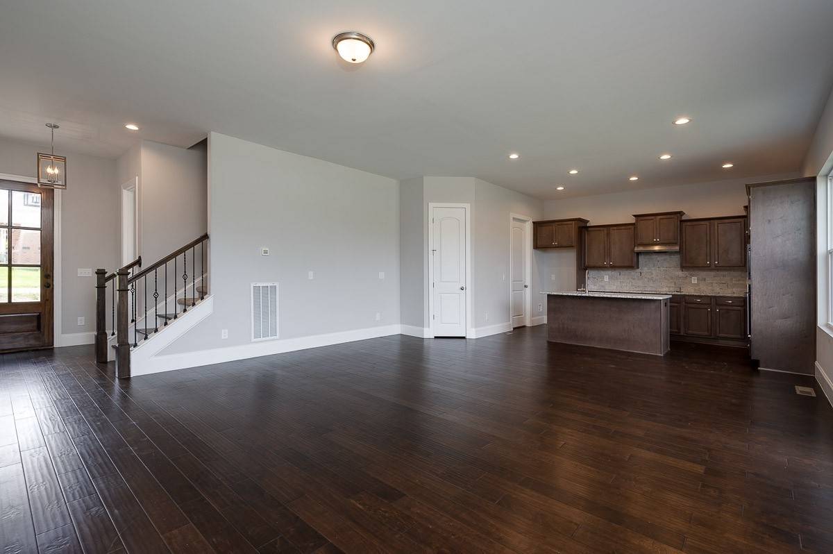 958 Hunters Lane, Springfield, TN 37172