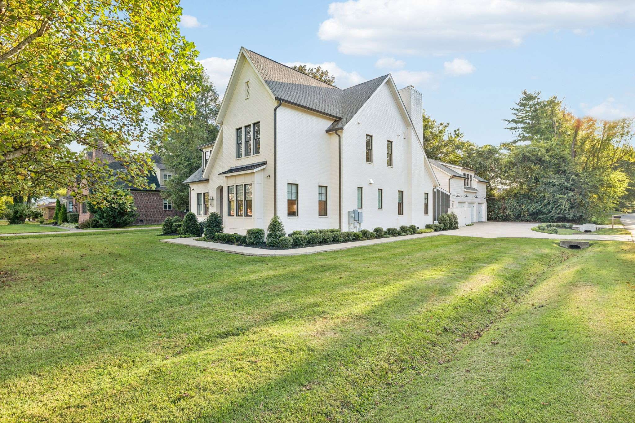 813 Hillsboro Rd, Franklin, TN 37064