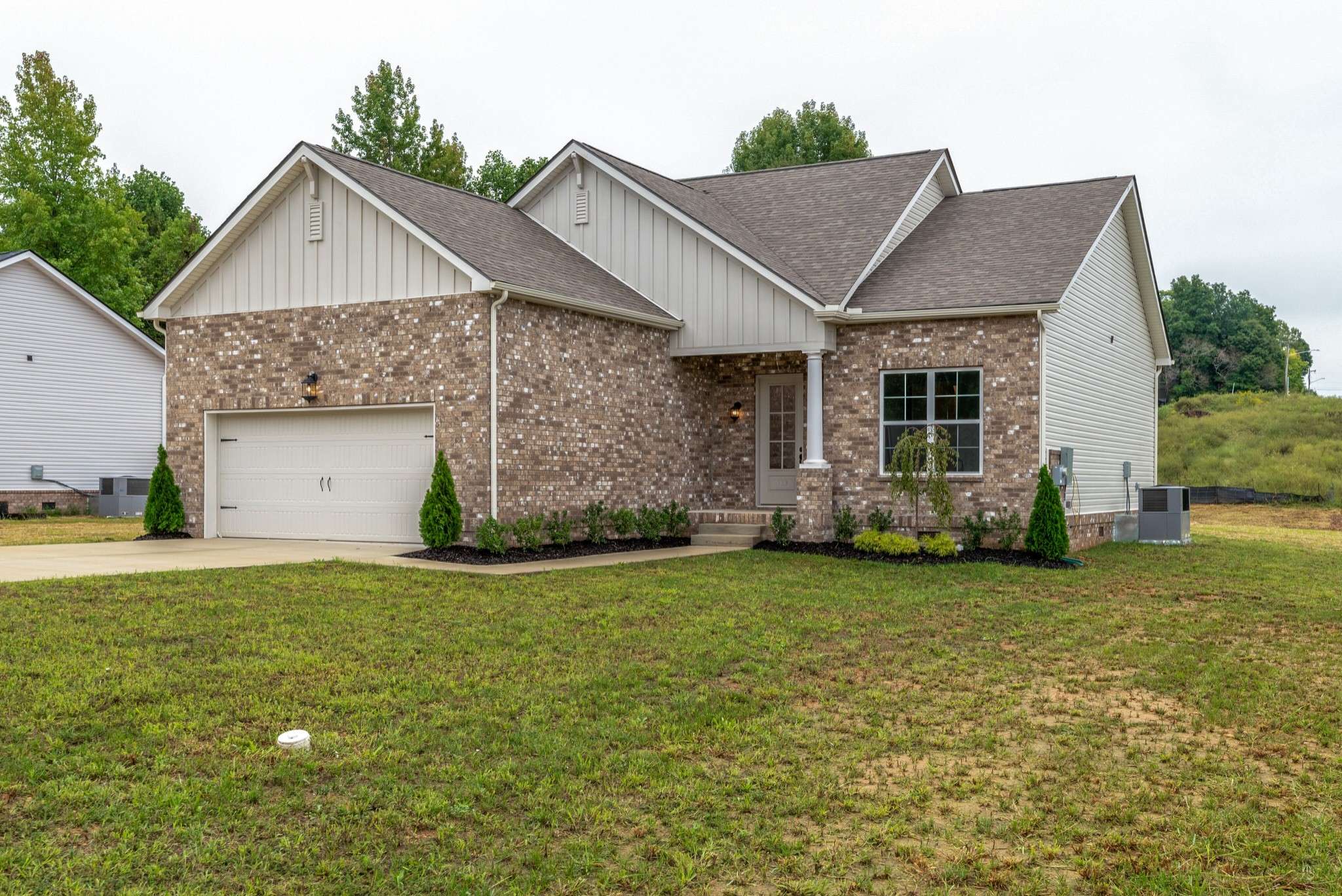 54 Hunters Lane, Springfield, TN 37172