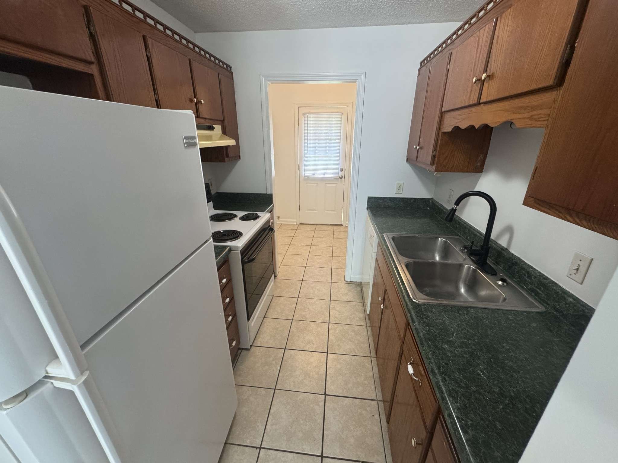107 Pickle St #C, Shelbyville, TN 37160