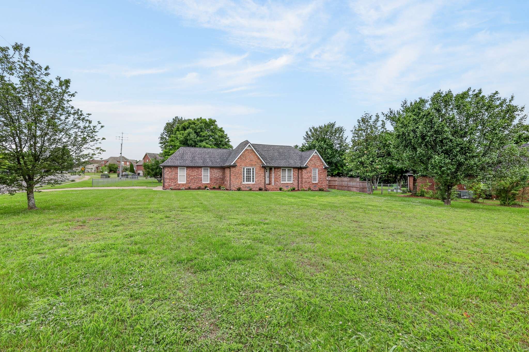1015 Brinkley Rd, Murfreesboro, TN 37128