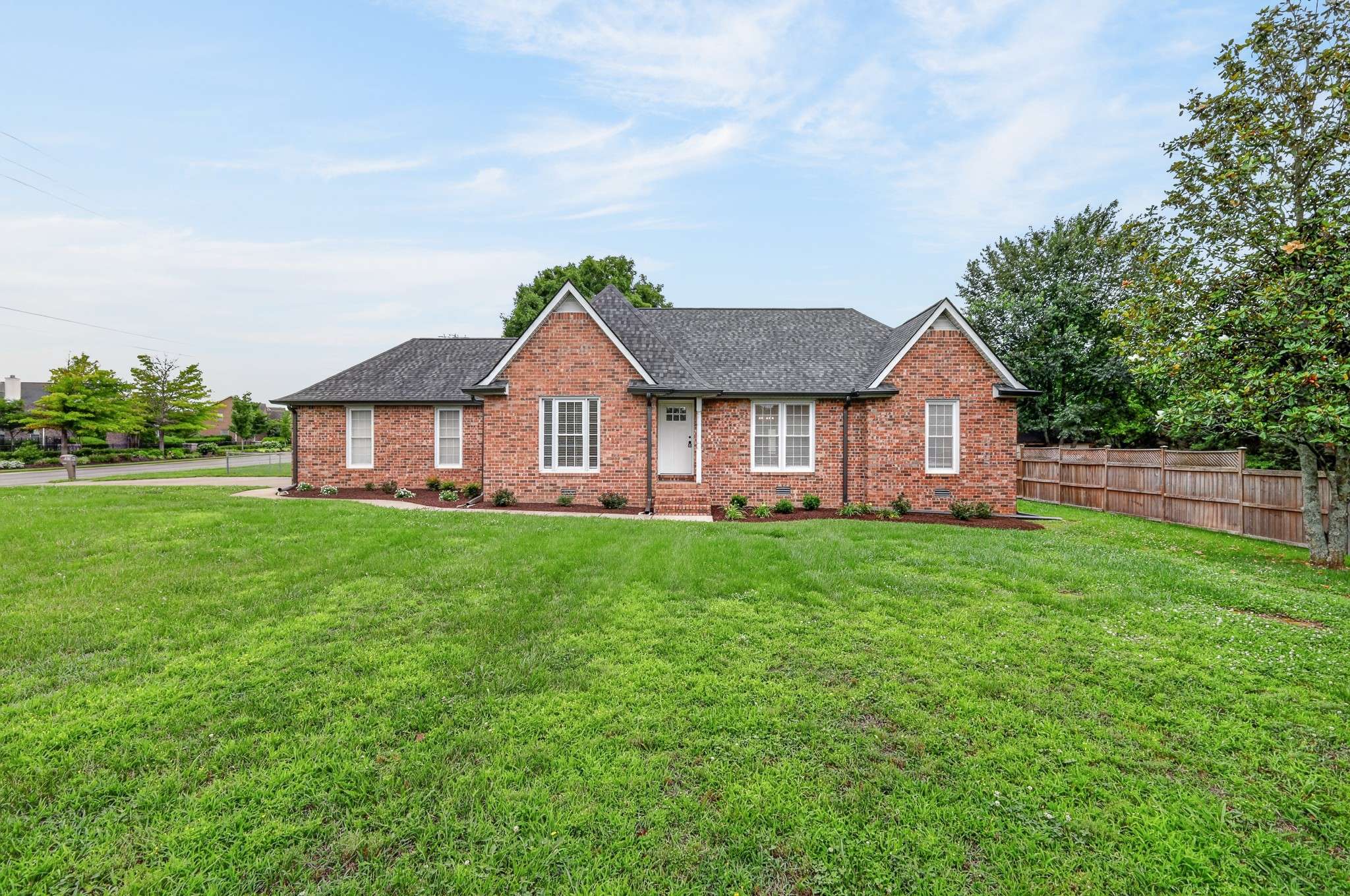 1015 Brinkley Rd, Murfreesboro, TN 37128