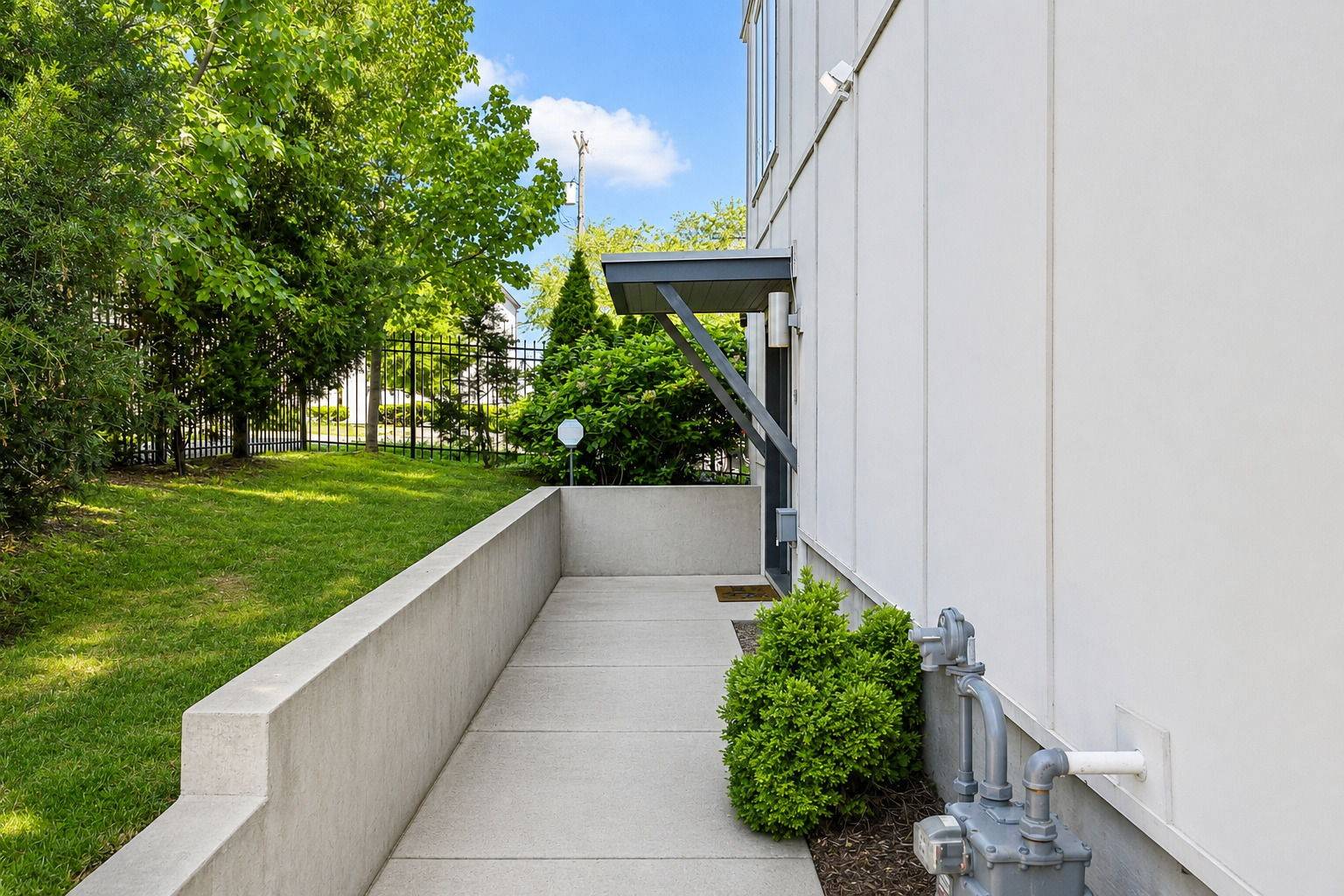 1011D 12th Ave #N, Nashville, TN 37208