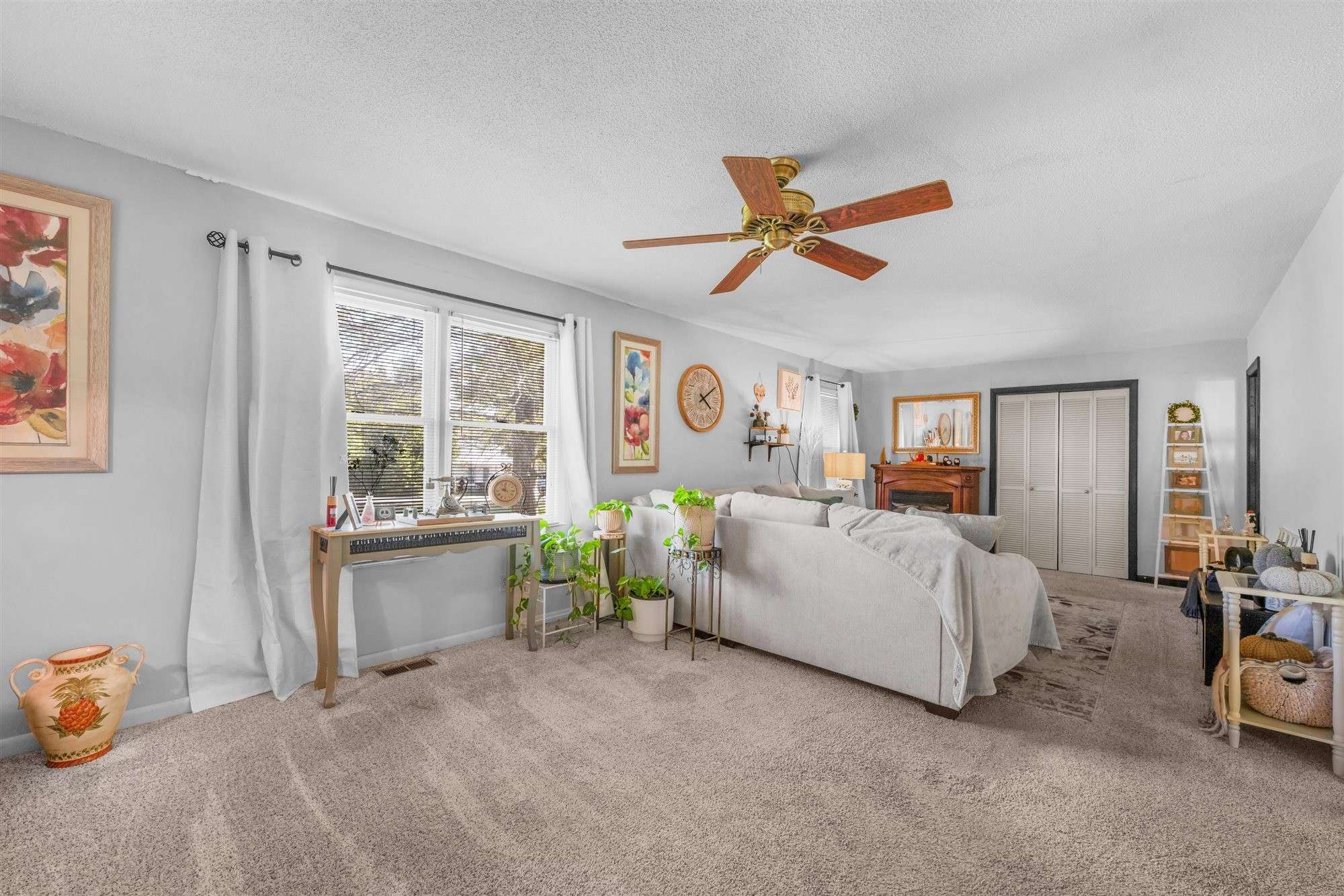 601 Courthouse View St, Lafayette, TN 37083