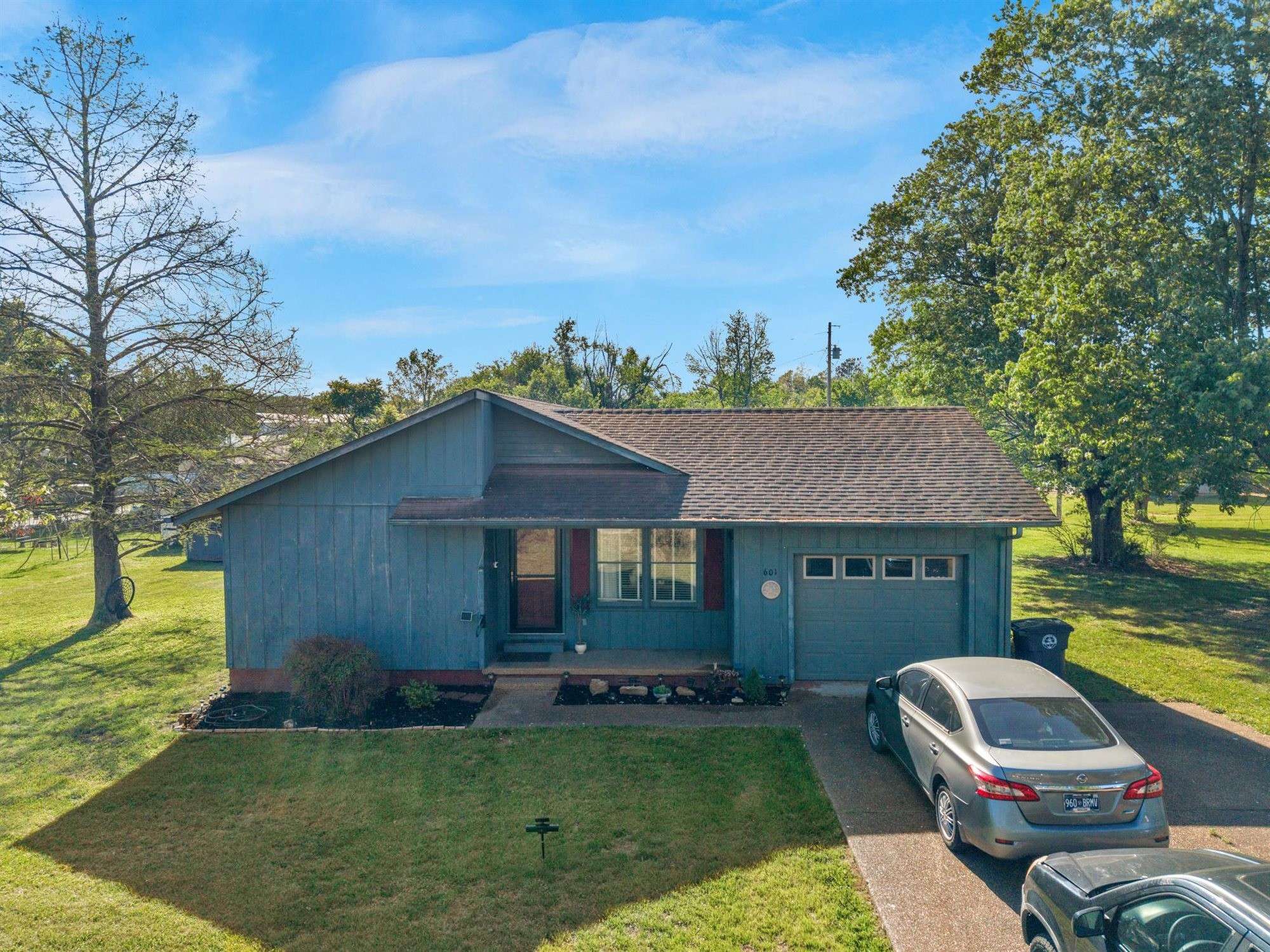 601 Courthouse View St, Lafayette, TN 37083