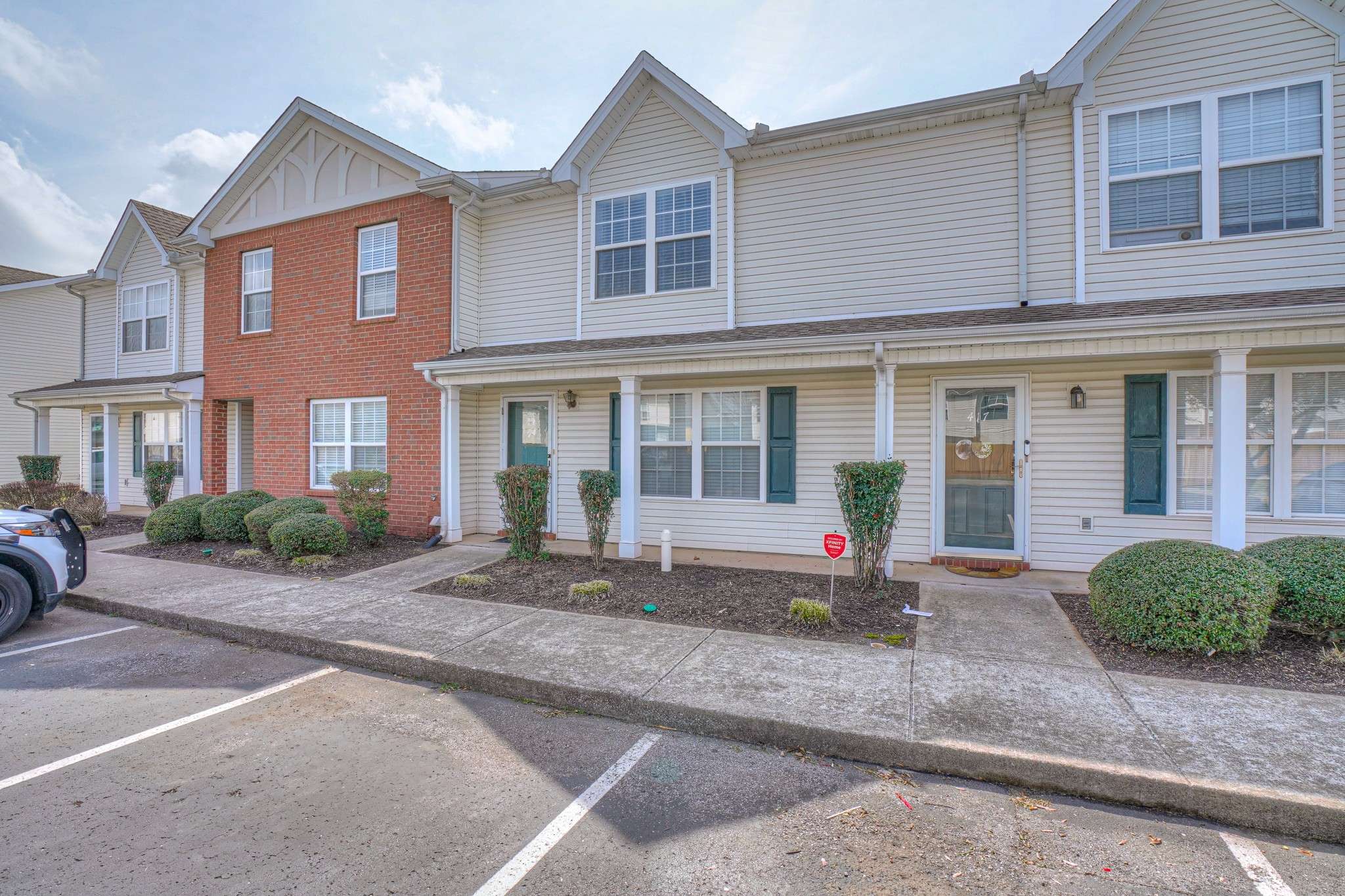 415 Arapaho Dr, Murfreesboro, TN 37128