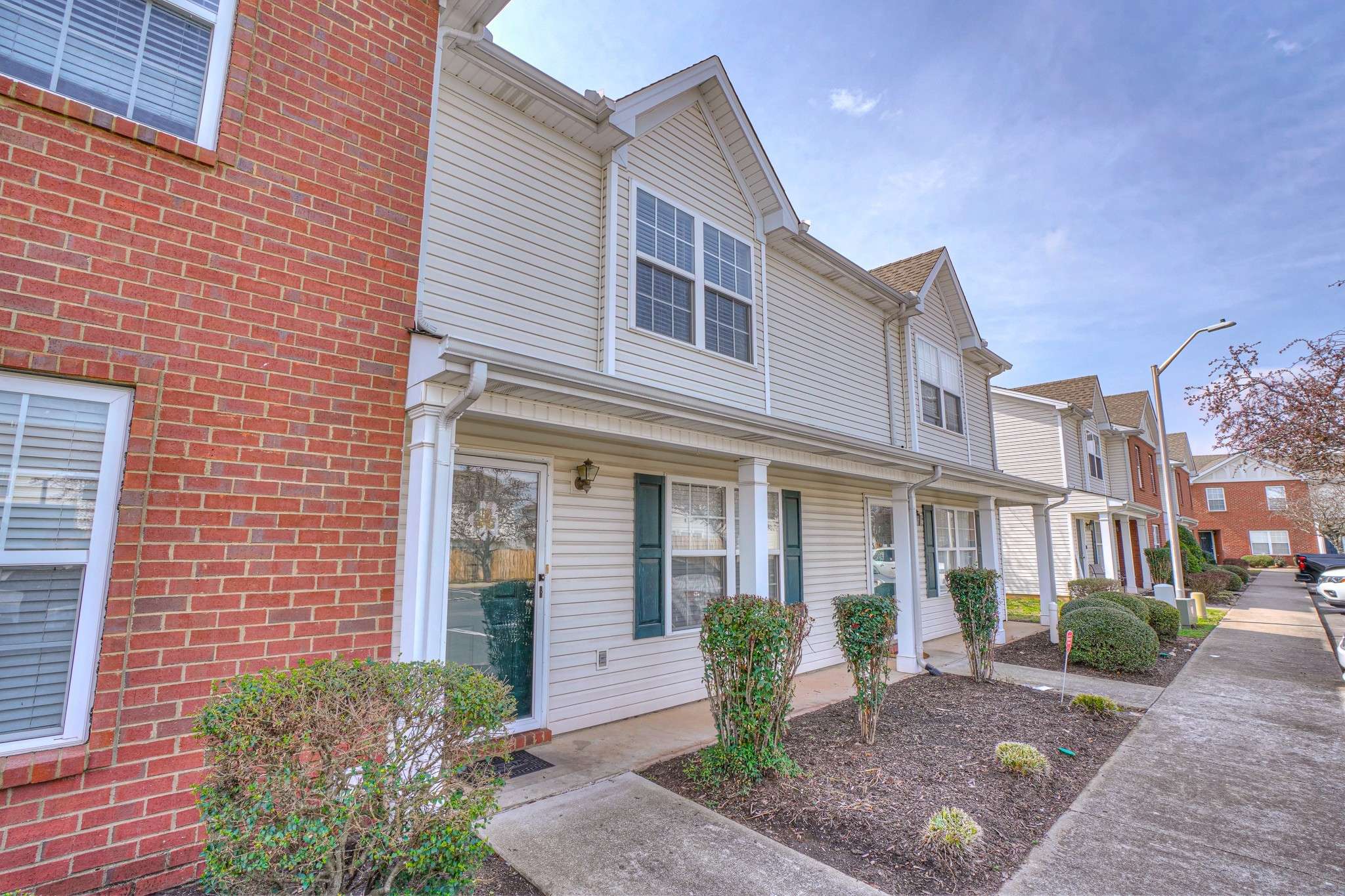 415 Arapaho Dr, Murfreesboro, TN 37128