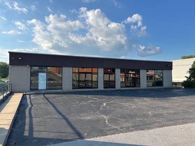 301 College St, Clarksville, TN 37040