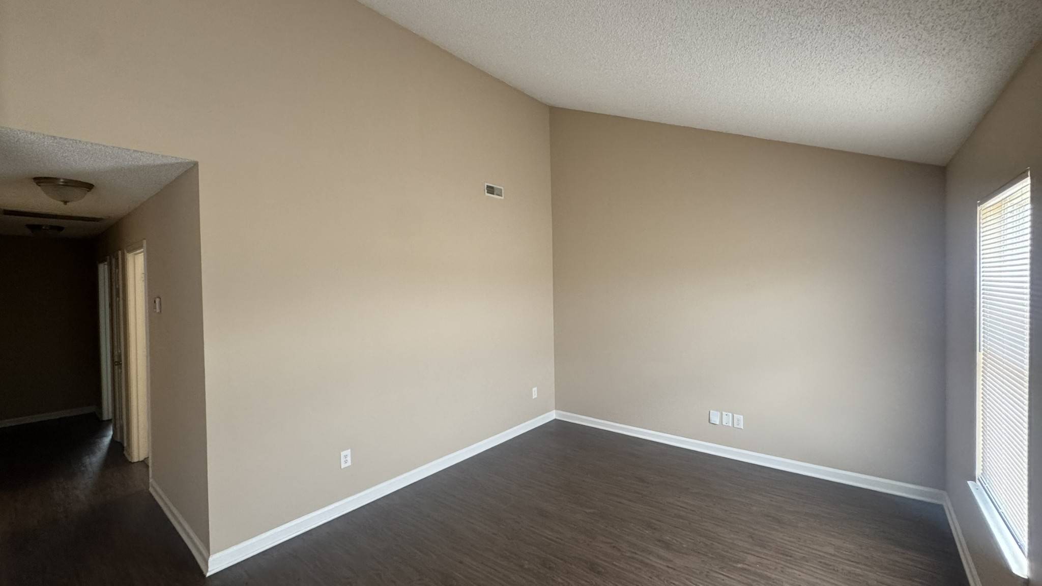 516 Patricia Ln #33, Oak Grove, KY 42262