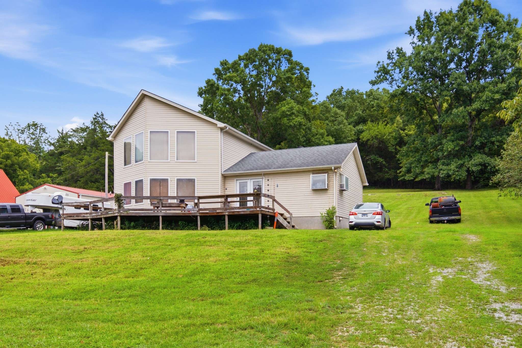 179 Lakeside Dr, Carthage, TN 37030