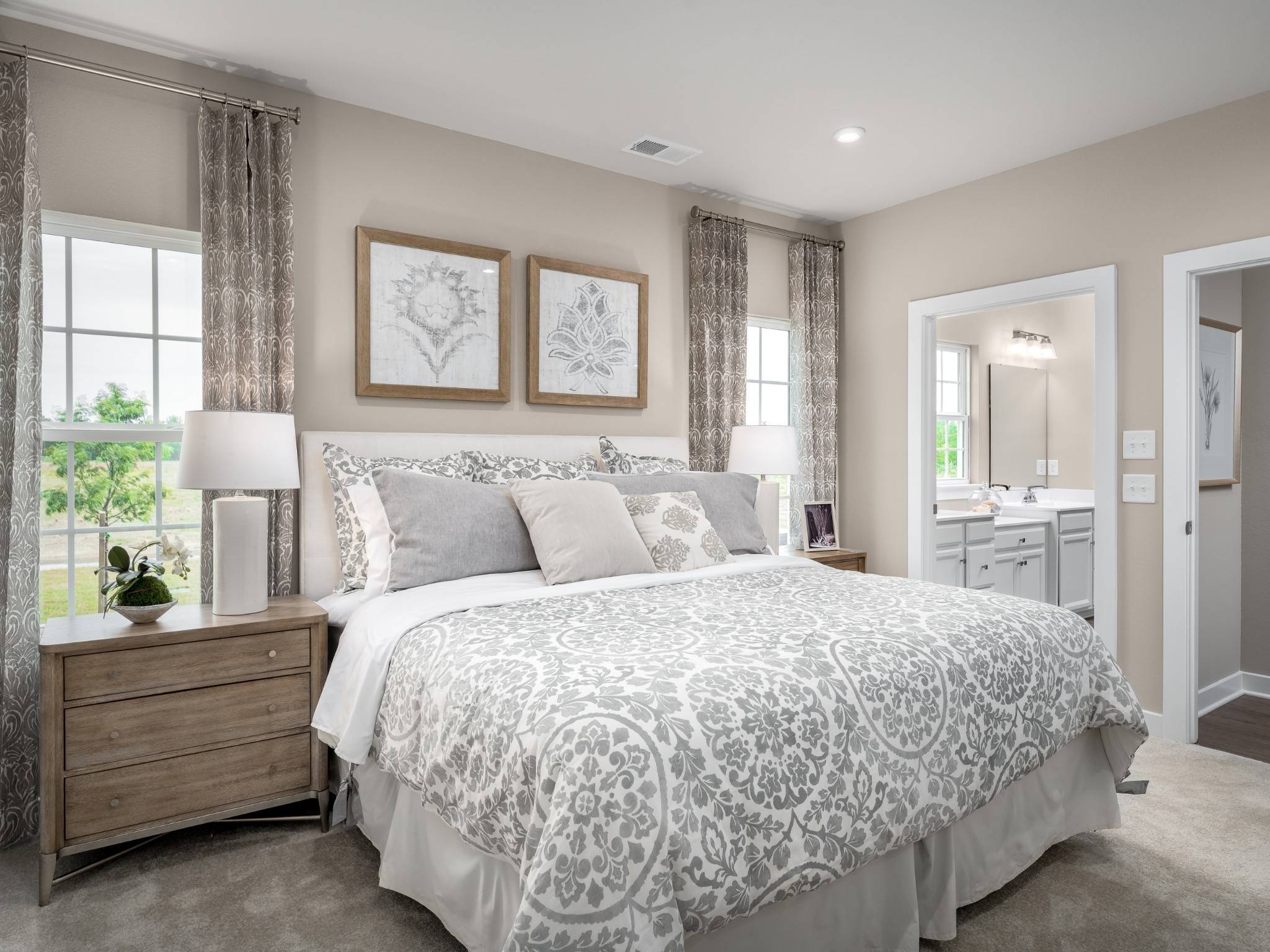 5035 Kensington Way, Pleasant View, TN 37146