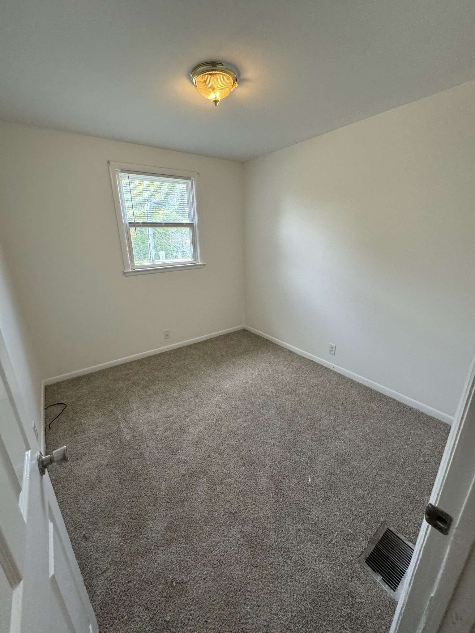 301 Bridge Ave, Murfreesboro, TN 37129