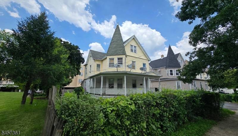 405 E 2Nd St, Plainfield City, NJ 07060