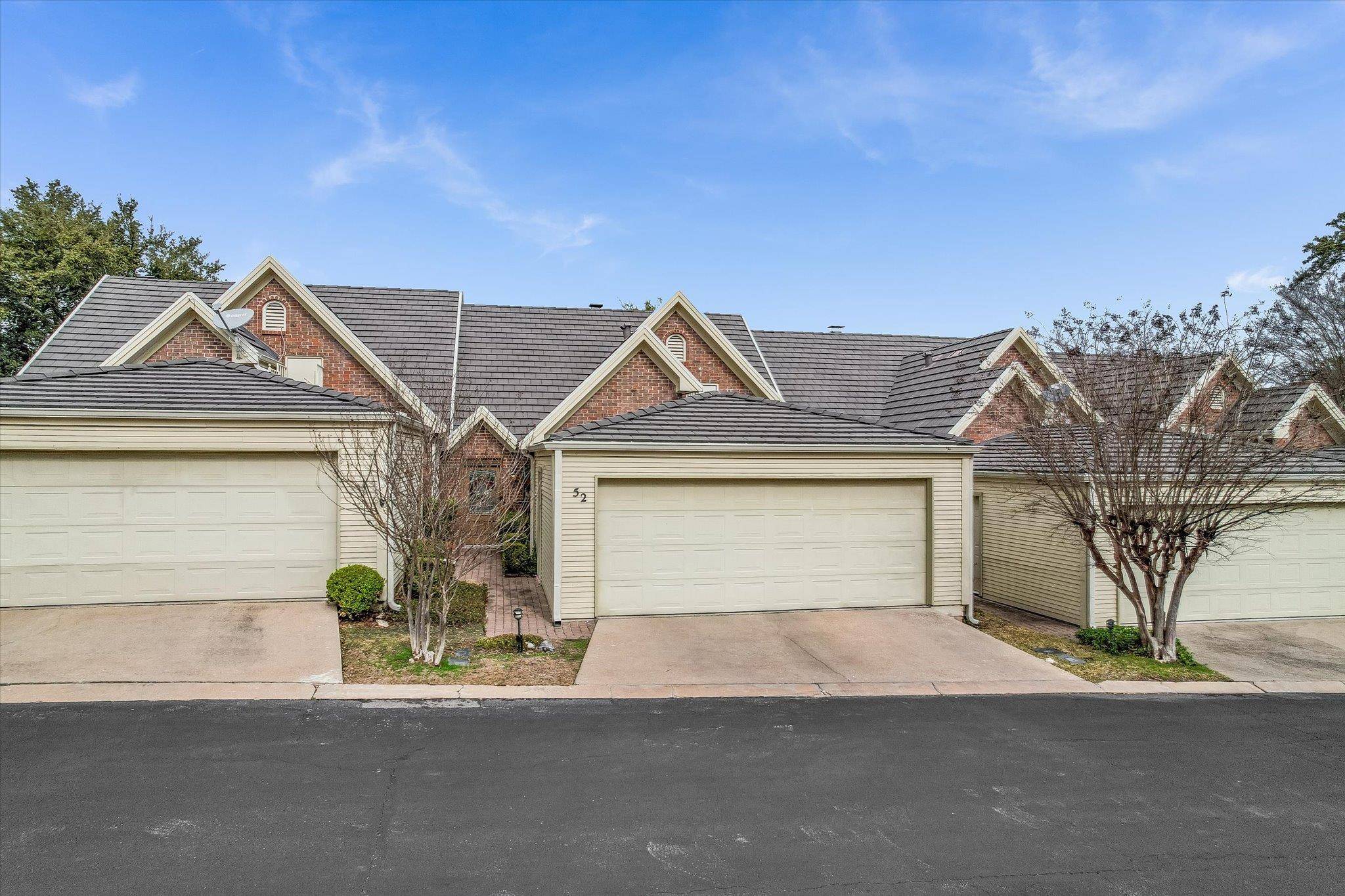 50 Tournament WAY #I-52, The Hills, TX 78738