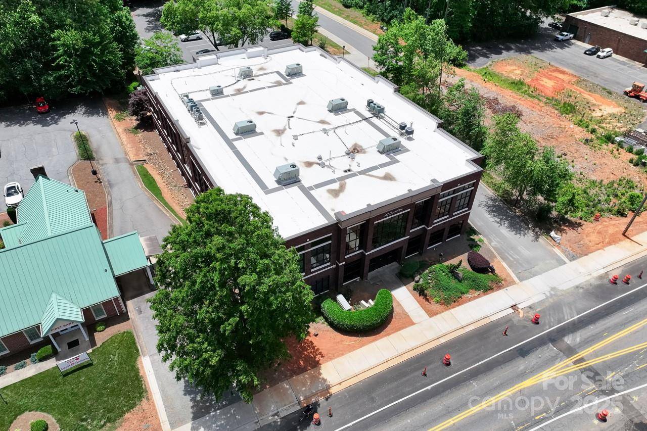 403 Gilead RD, Huntersville, NC 28078