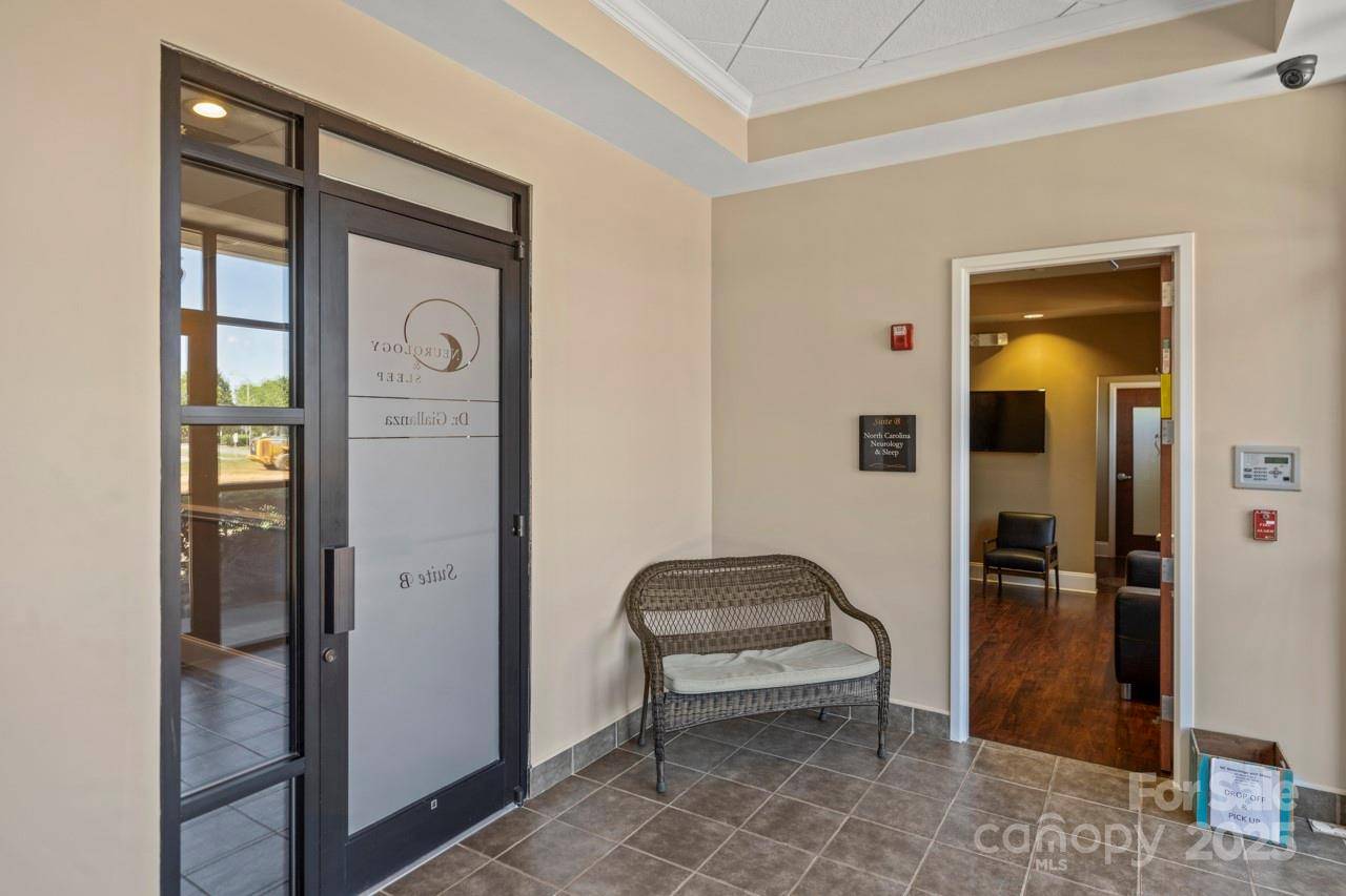 403 Gilead RD, Huntersville, NC 28078