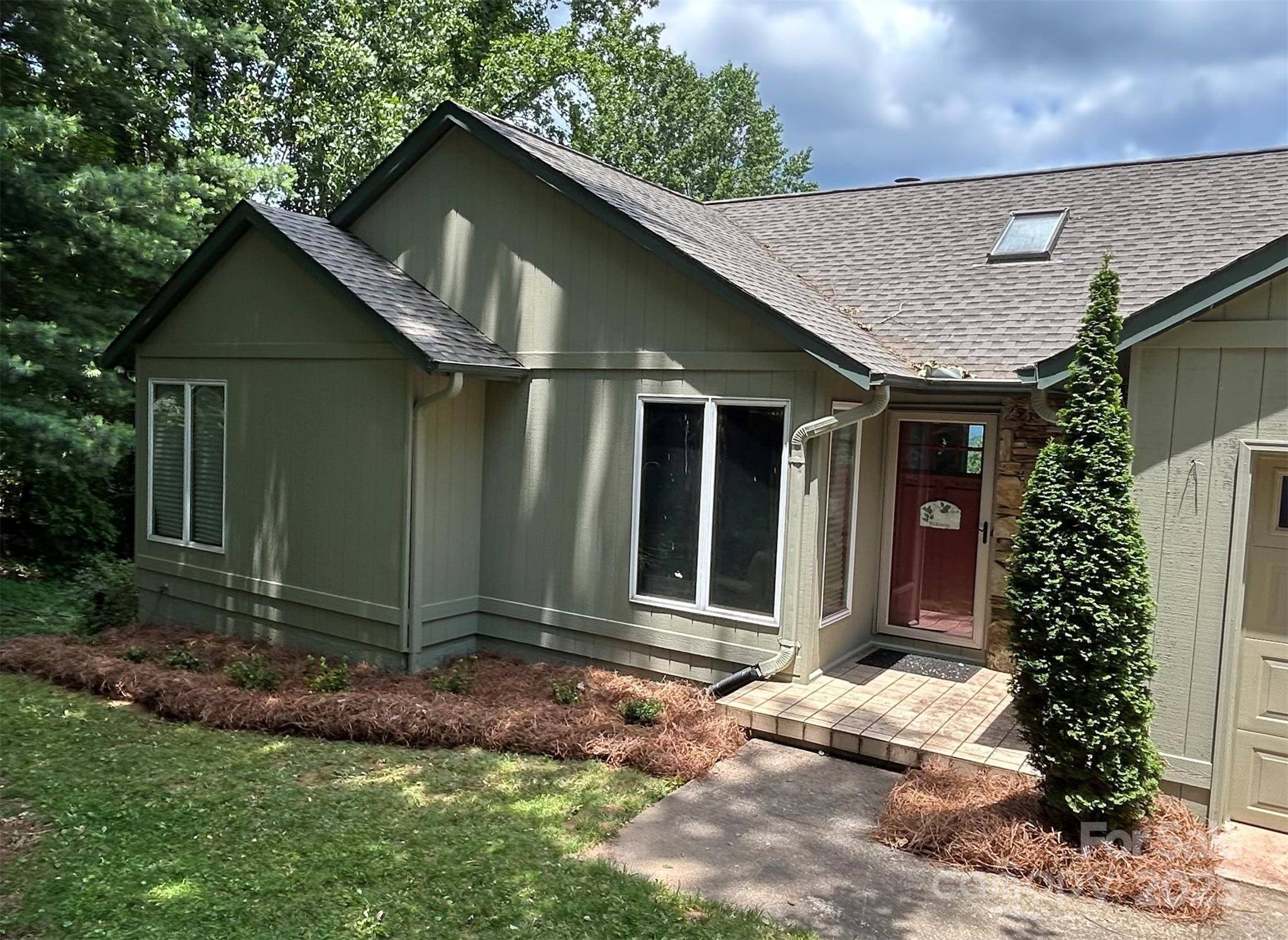 545 Summit RD, Tryon, NC 28782