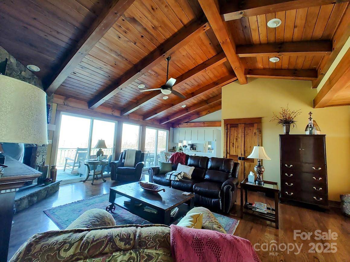 545 Summit RD, Tryon, NC 28782