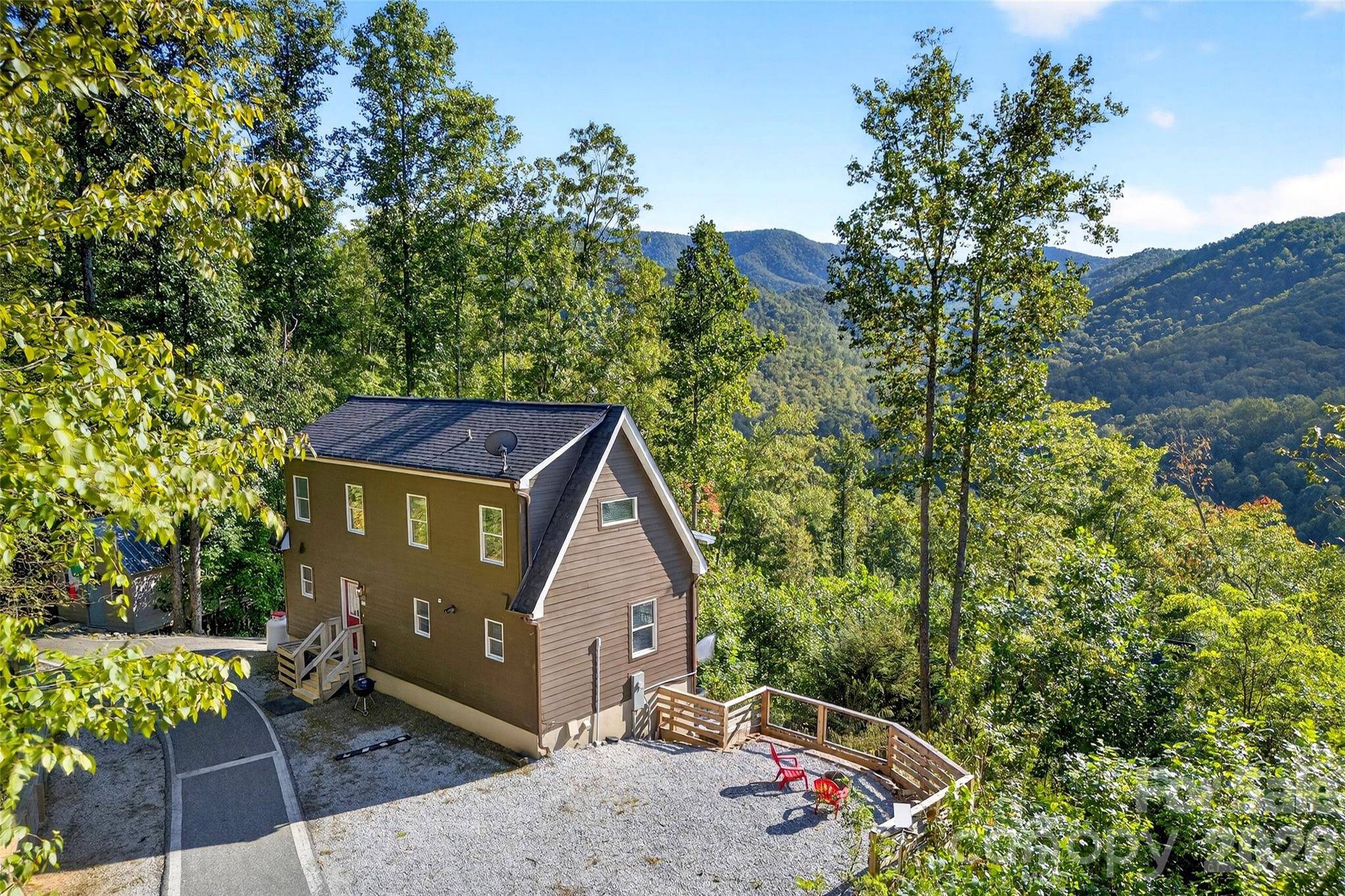 8032 Buck Creek RD, Marion, NC 28752