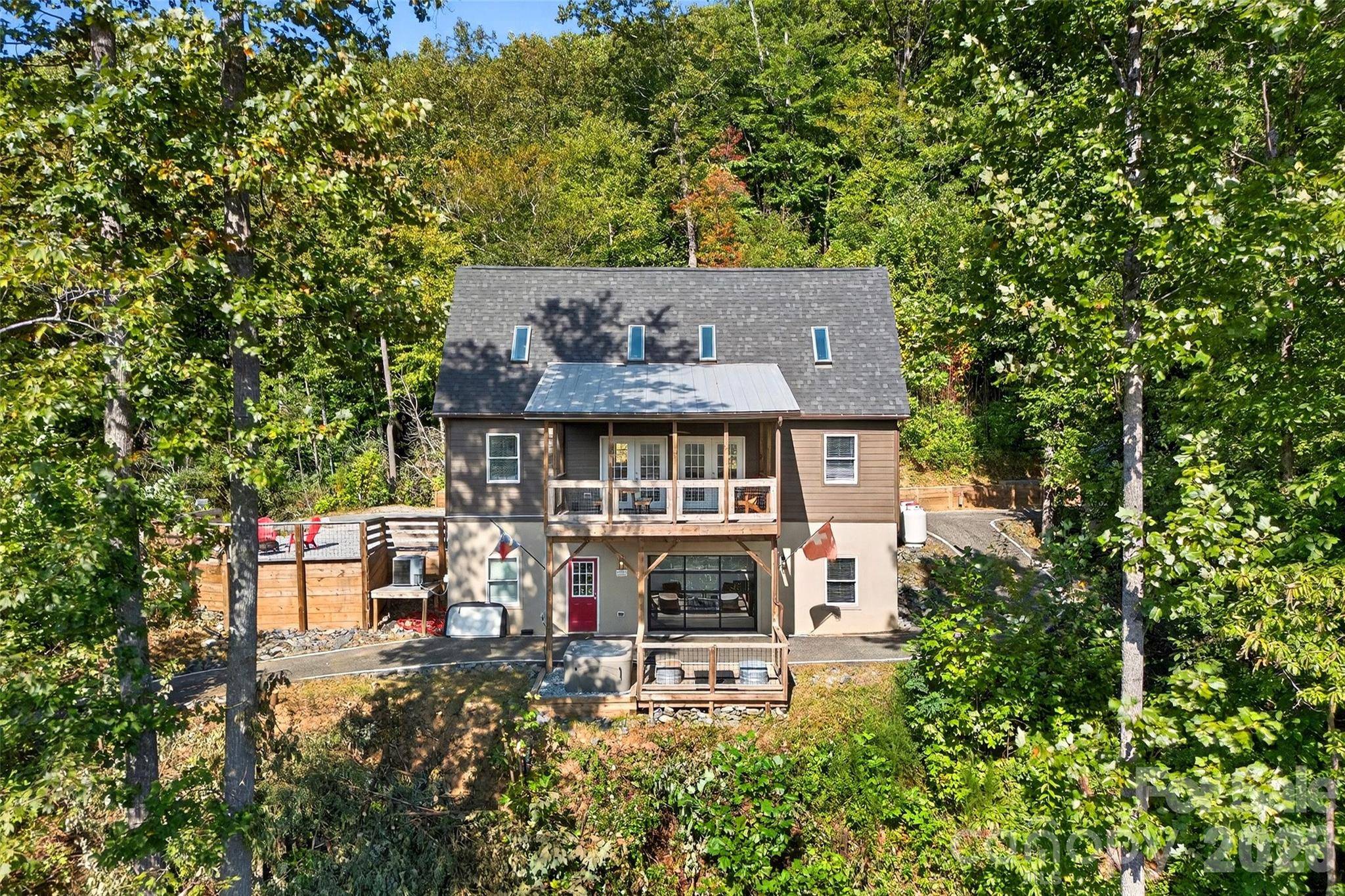 8032 Buck Creek RD, Marion, NC 28752