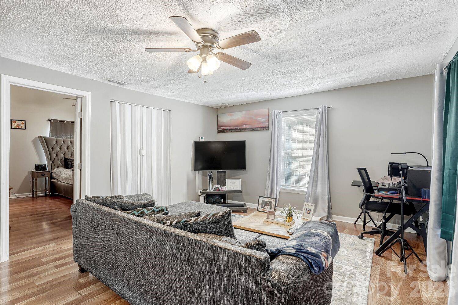 409 W Norment AVE, Gastonia, NC 28052