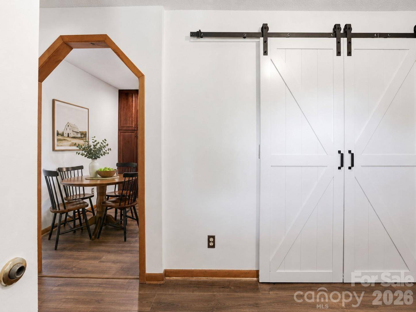 207 Wood Dale DR, Hendersonville, NC 28791