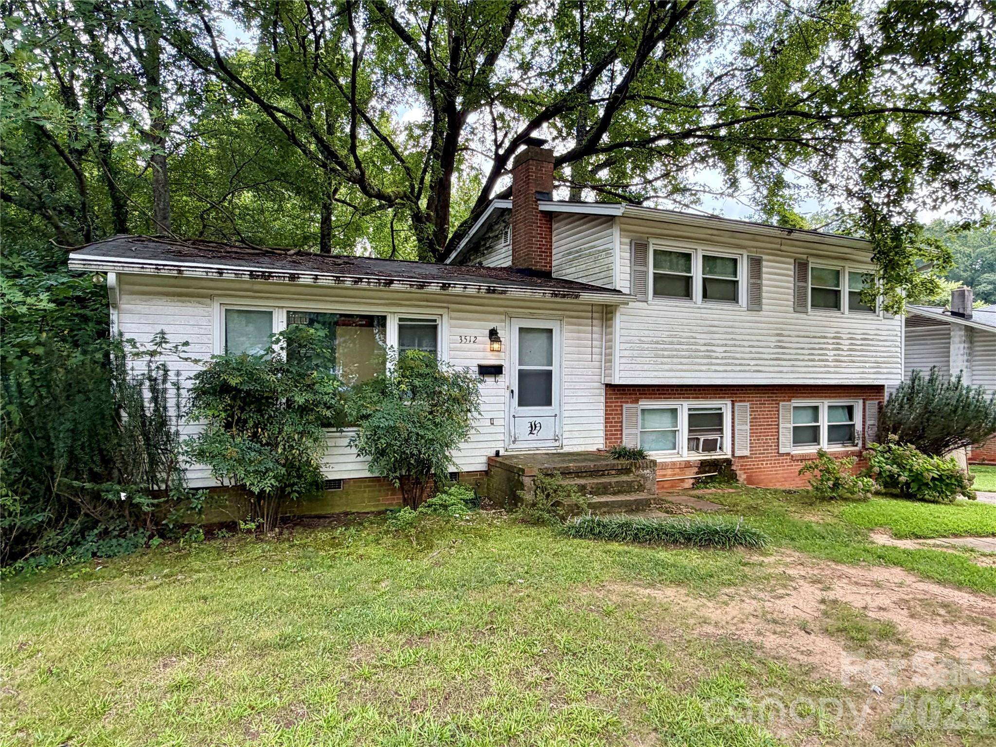 3512 Winterfield PL, Charlotte, NC 28205
