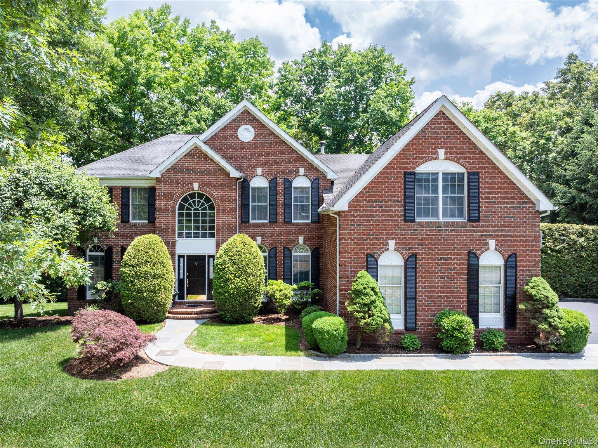 6 Theal CT, Somers, NY 10589