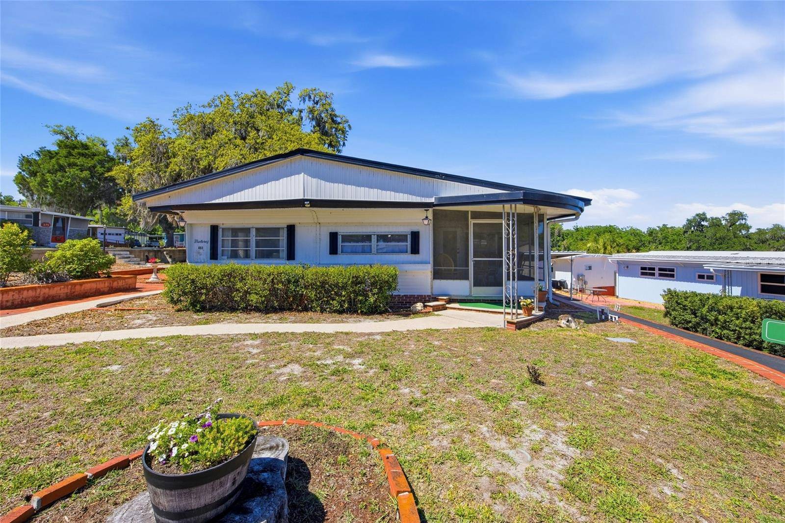 3896 PICCIOLA RD #411, Fruitland Park, FL 34731