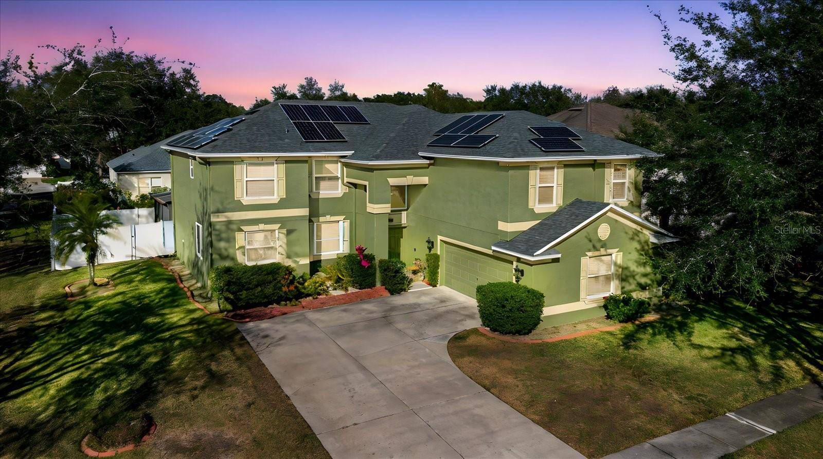 2717 AVON RIVER DR, Valrico, FL 33596