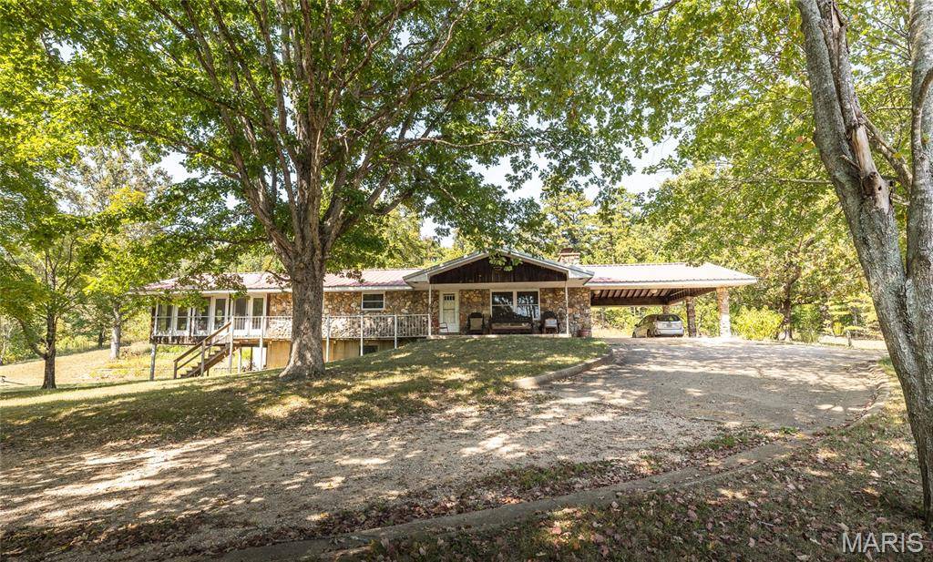 15406 State Route H, Winona, MO 65588