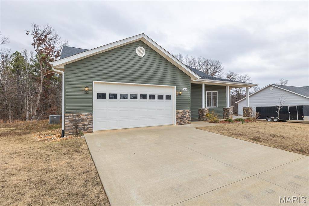 109 Lanee LN, Poplar Bluff, MO 63901