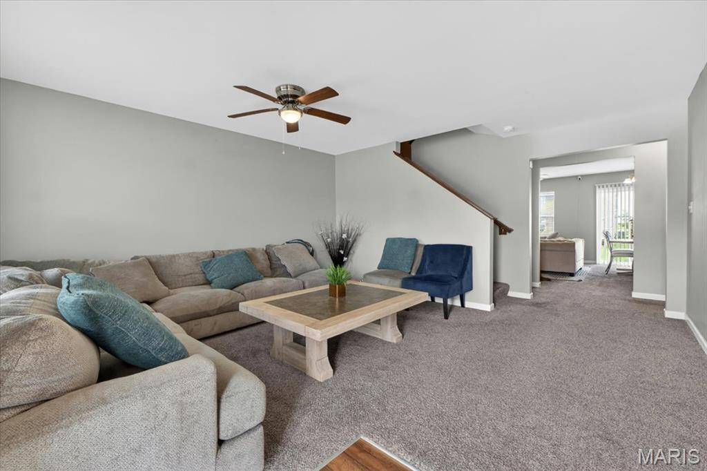618 Palisades DR, St Charles, MO 63301