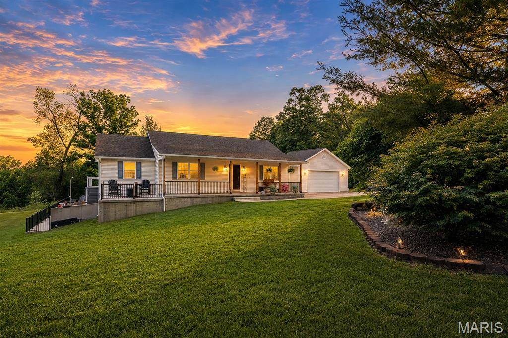 4714 Huntington DR, Farmington, MO 63640