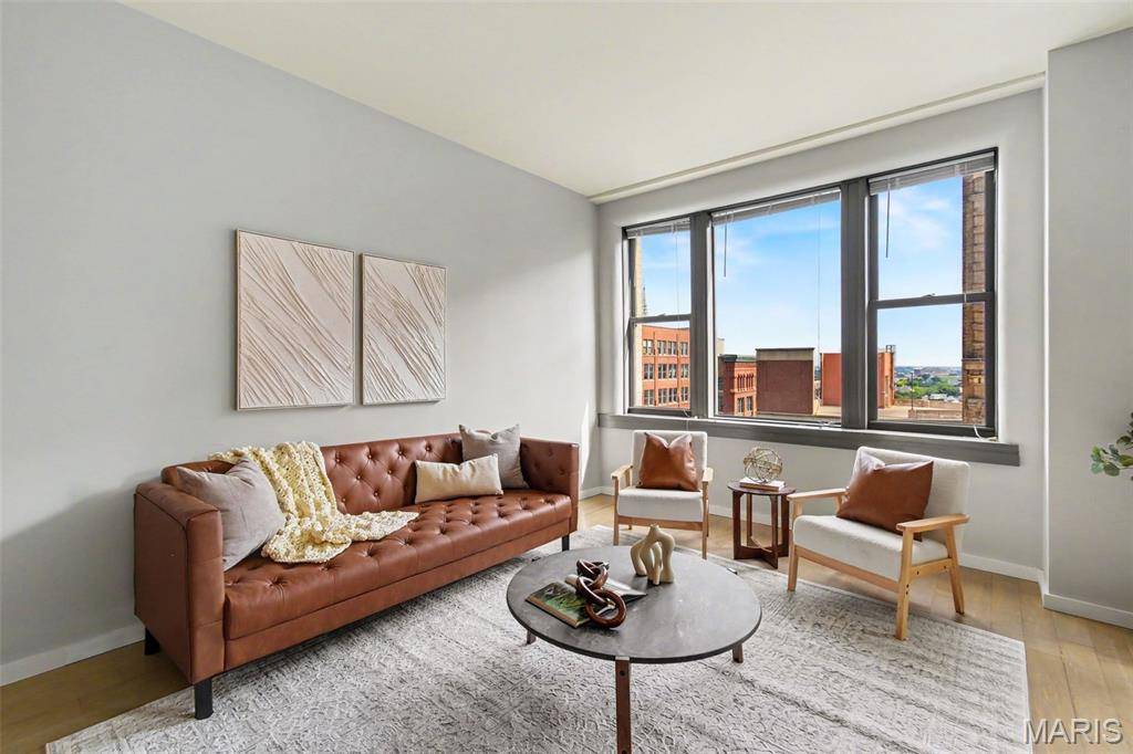 915 Olive ST #1002, St Louis, MO 63101