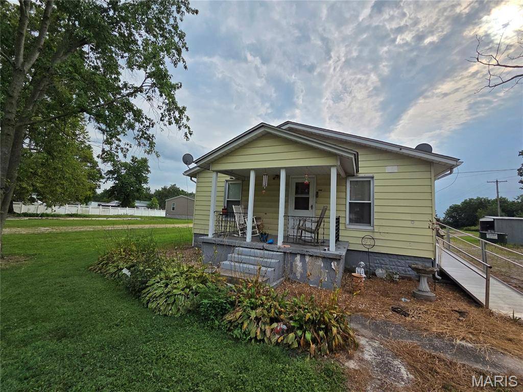 2211 State ST, East Carondelet, IL 62240