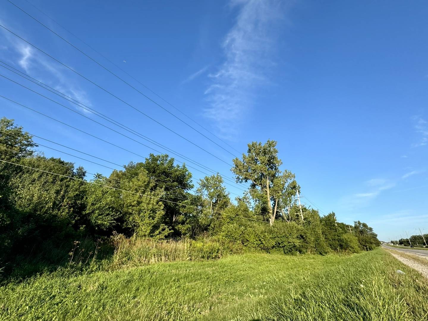 27470 W Northwest HWY, Barrington, IL 60010