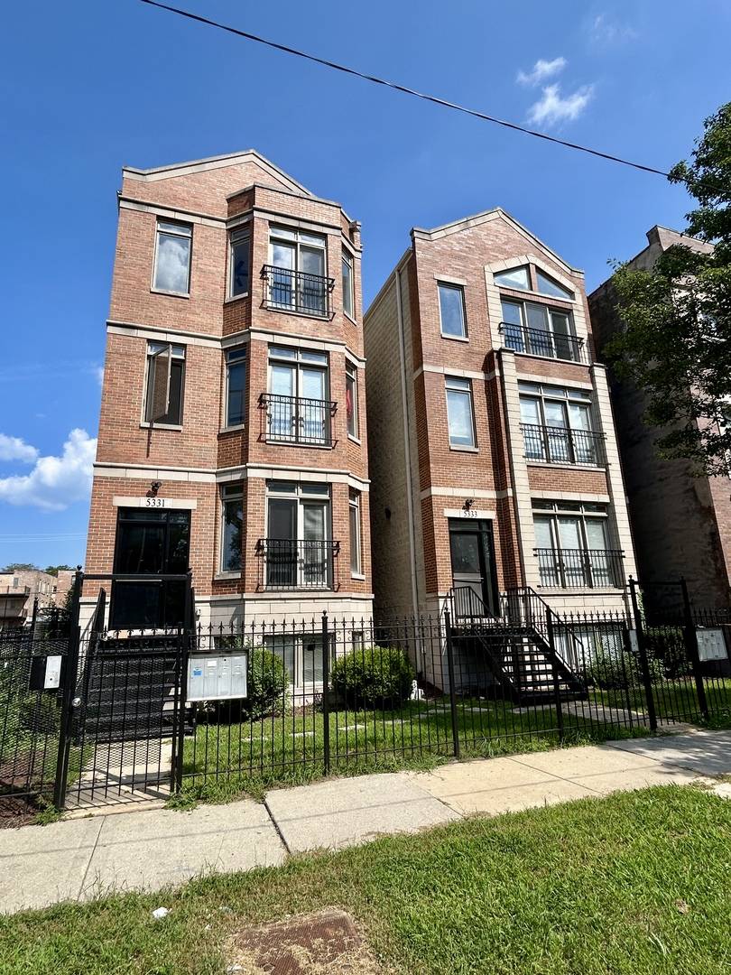 5333 S Calumet AVE, Chicago, IL 60615